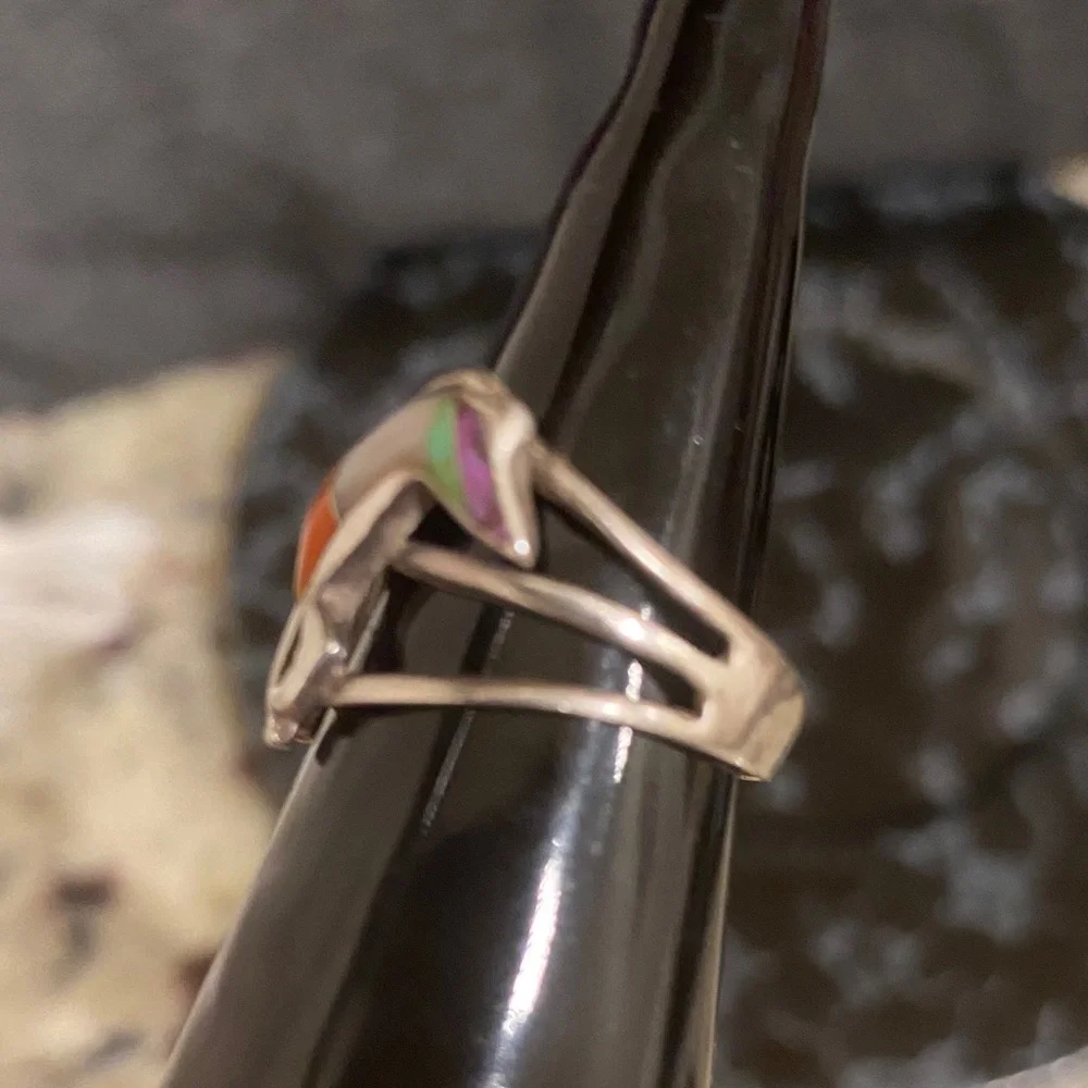 925 Zuni Sterling Silver Horse Ring with,Coral, Mother of PearTurquoise Sz6 - Picture 4 of 4